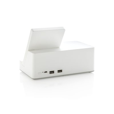 Pimp je bureau met deze superhandige draadloze oplader. Gemaakt van ABS en 100% natuurlijk bamboe. Deze draadloze oplader met luidspreker past perfect op je bureau of in je woonkamer. De draadloze oplader is een 5W-oplader en wordt geleverd met een micro-USB-kabel van 150 cm om hem op je USB-lader aan te sluiten. Met de draadloze 3W-luidspreker kan je muziek streamen tot op 10 meter afstand met BT 4.1. Als beide functies worden gebruikt, wordt aanbevolen om het item op een voedingsbron aangesloten te houden. Draadloos opladen compatibel met alle QI-apparaten zoals Android nieuwste generatie, iPhone 8 en hoger. Input 5V / 1A, Draadloze output: 5V / 1A 5W. Geregistreerd ontwerp®